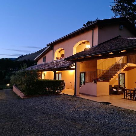 Agriturismo L'Ulivo パドゥーラ エクステリア 写真