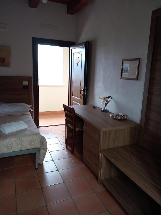 Agriturismo L'Ulivo パドゥーラ エクステリア 写真
