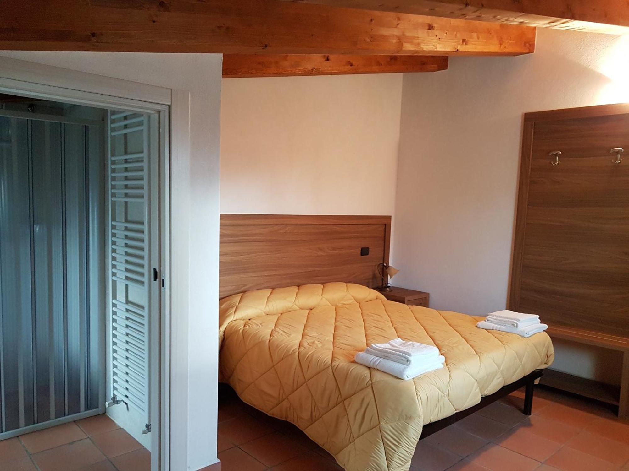 Agriturismo L'Ulivo パドゥーラ エクステリア 写真