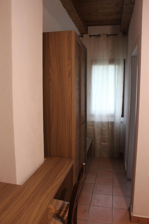 Agriturismo L'Ulivo パドゥーラ エクステリア 写真