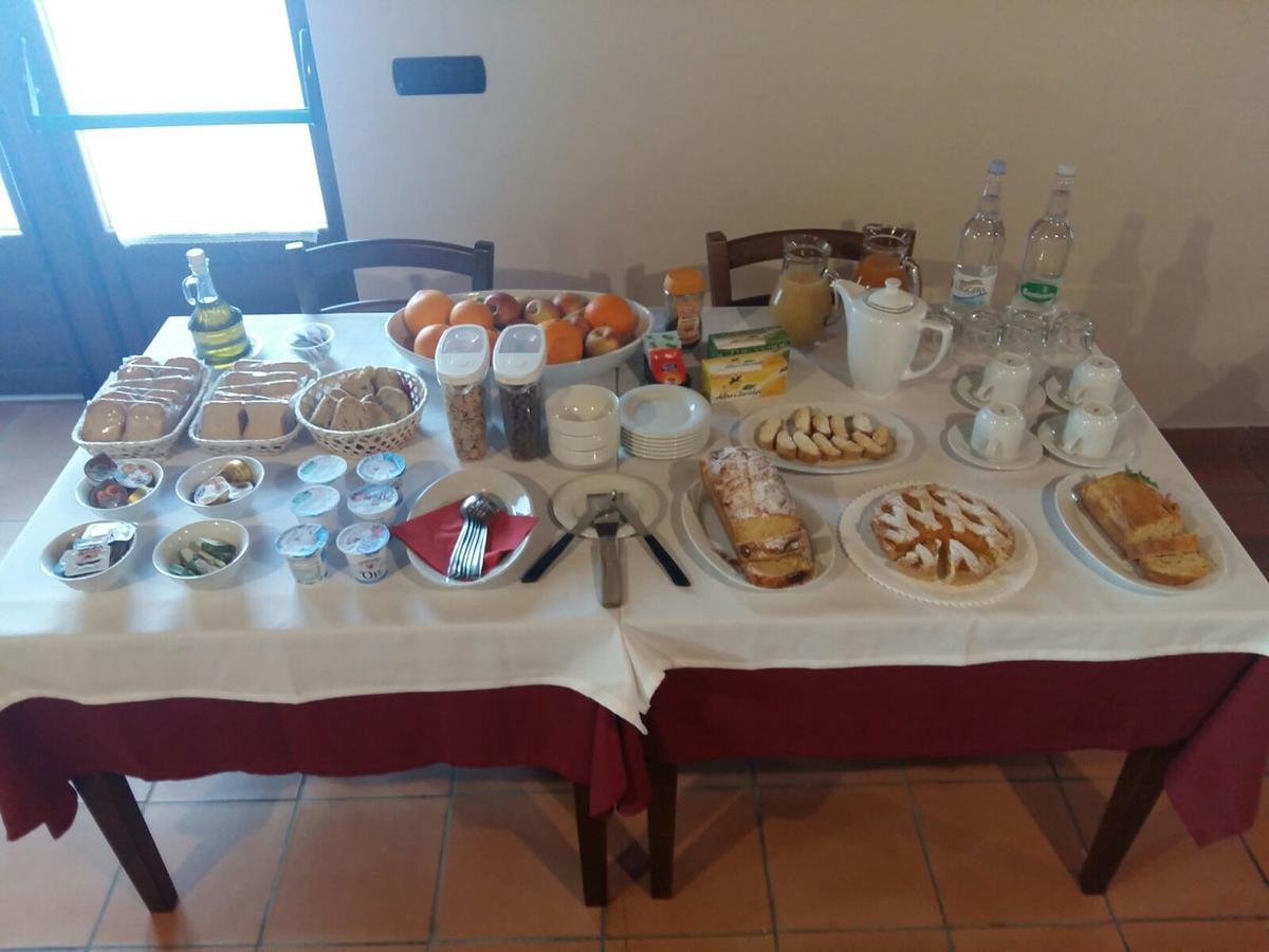 Agriturismo L'Ulivo パドゥーラ エクステリア 写真