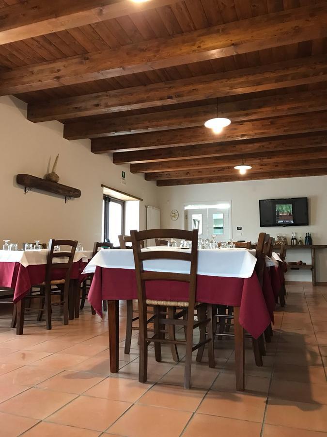 Agriturismo L'Ulivo パドゥーラ エクステリア 写真