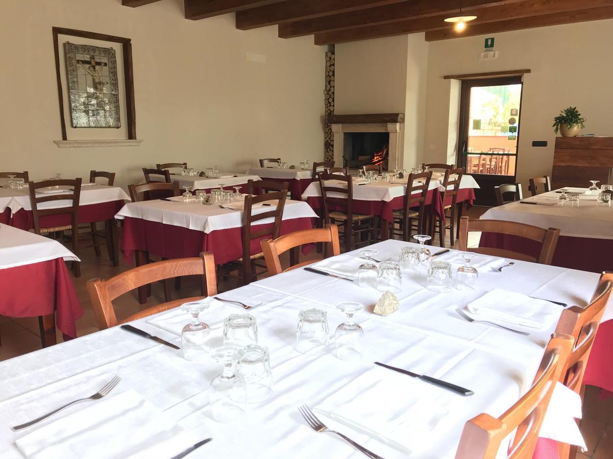 Agriturismo L'Ulivo パドゥーラ エクステリア 写真